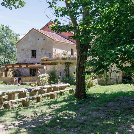 Hermoso Molino A Pie De Rio By Chalet *