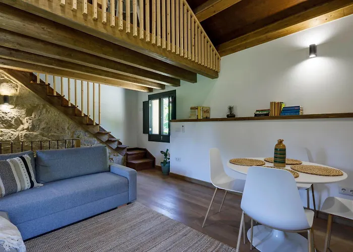 Chalet Hermoso Molino A Pie De Rio By *