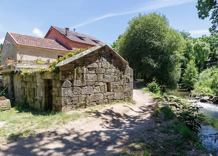 Hermoso Molino A Pie De Rio By Comarca de Vigo
